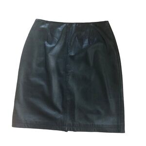 VTG Wilson’s Maxima 100% Leather Knee Length Pencil Skirt Sz 8 Black  Fall Vibes